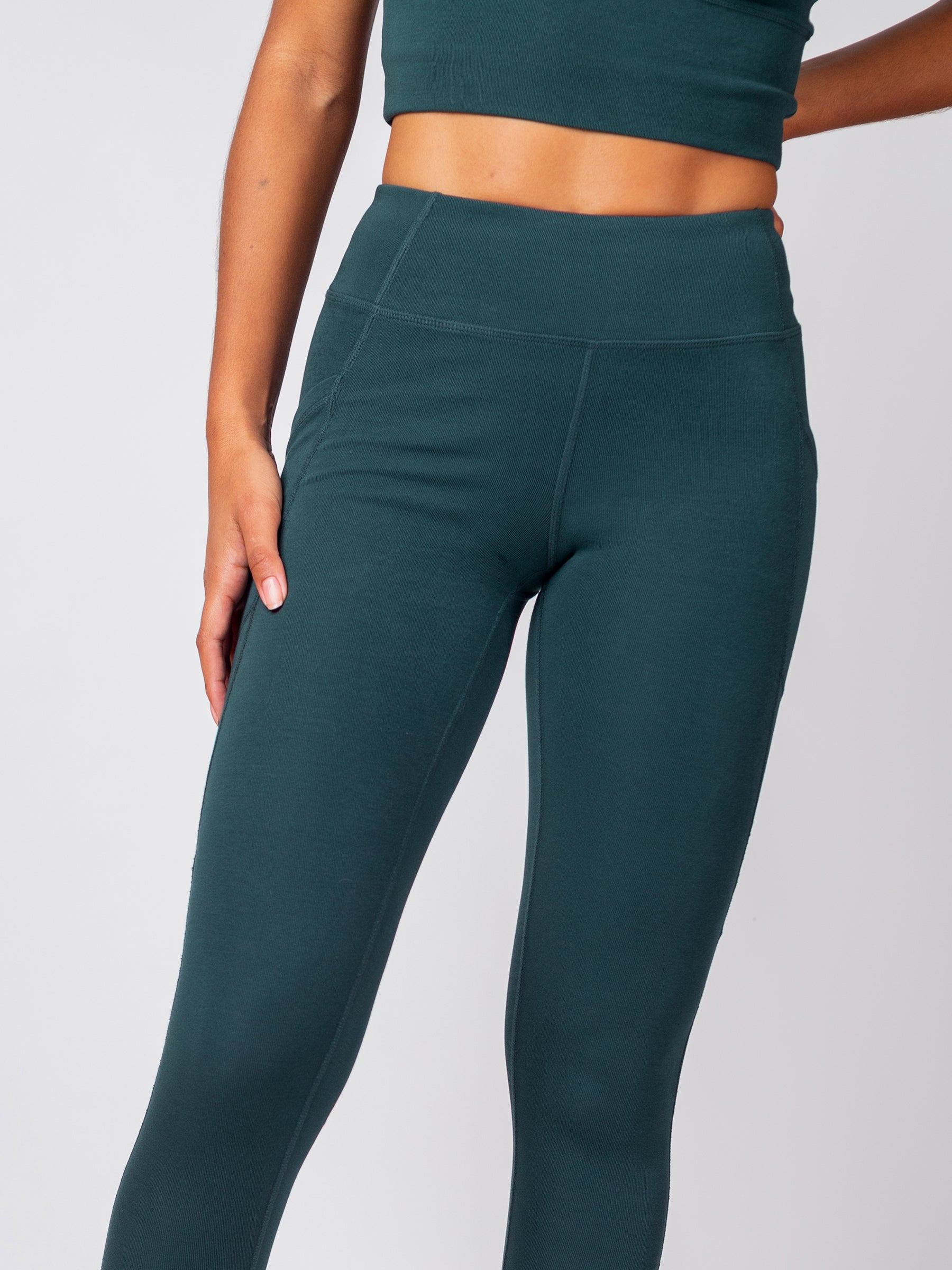 Happy Earth Apparel PlantTec Plant Based Performance Crop Petite Leggings Ribbed Teal L