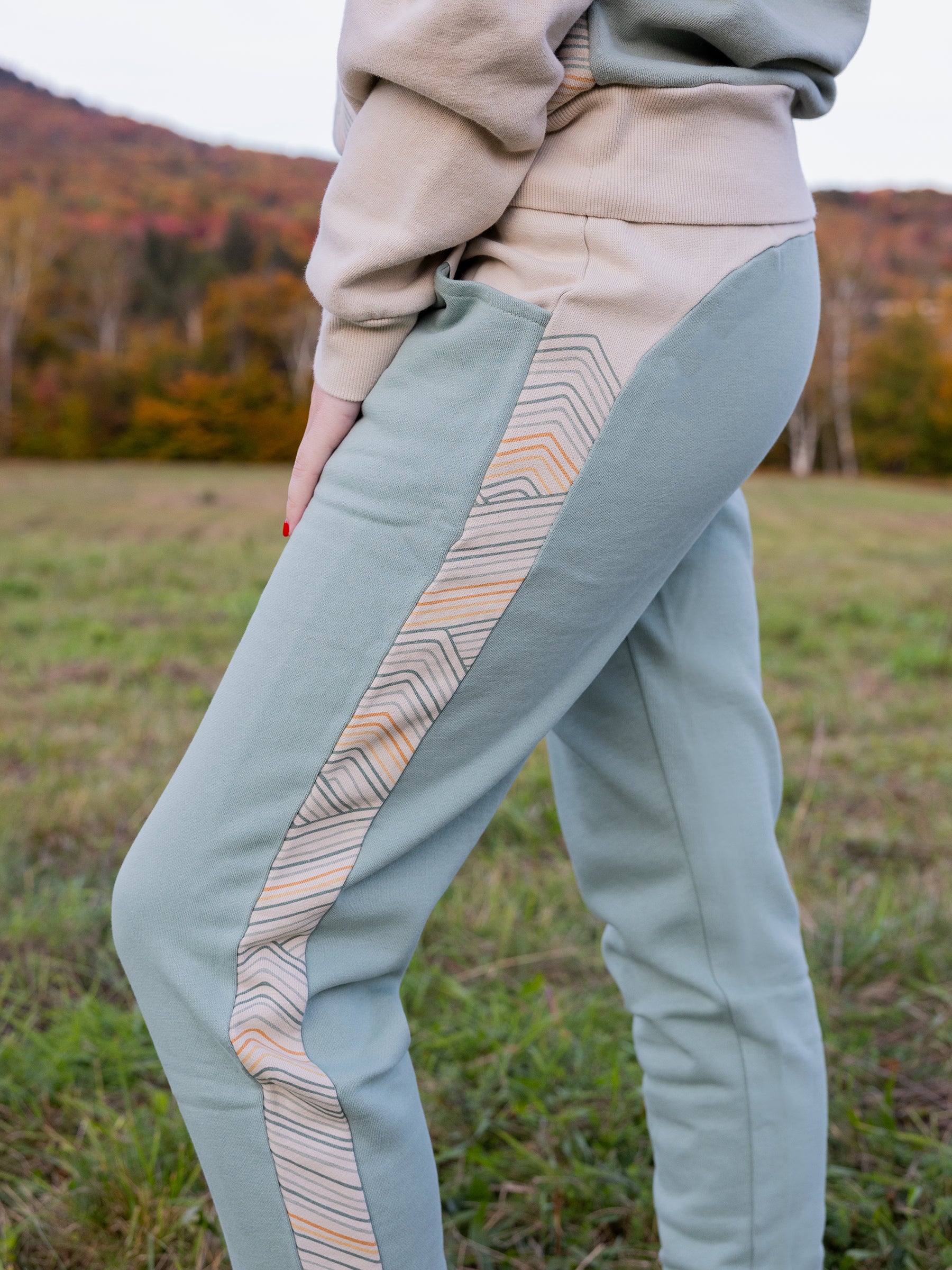 Rainbow Mountain Joggers