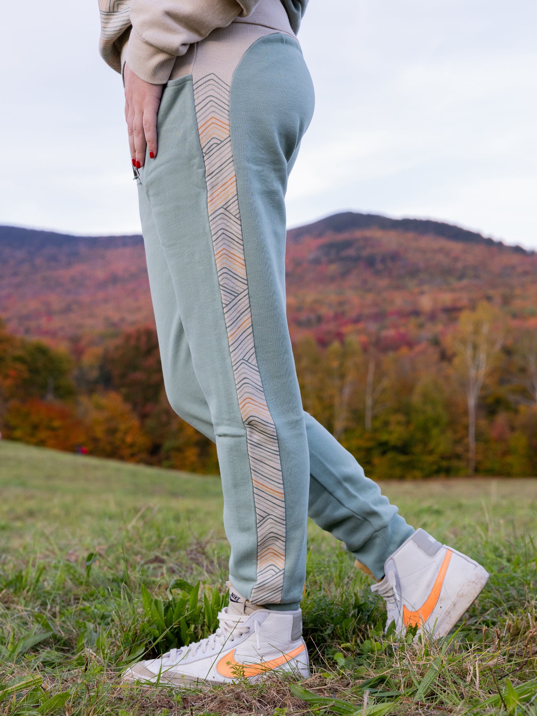 Rainbow Mountain Joggers